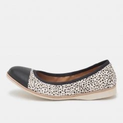Rollie Ballet Snow Leopard/Black Toe All Shoes