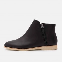 Rollie Nation Side Zip Boot Black Leather 2.0 All Shoes