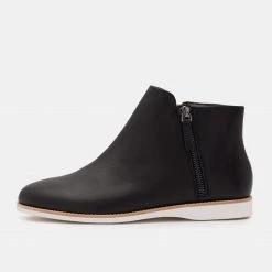 Rollie Nation Side Zip Boot Black Leather 2.0 All Shoes